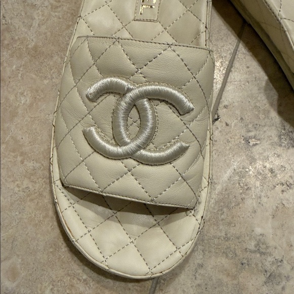 100% AUTHENTIC CHANEL SANDALS - Picture 2 of 14